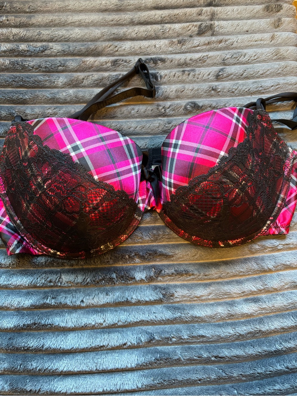 Cacique Pink Plaid Lace Push-Up Bra with Black Accents used good conditions